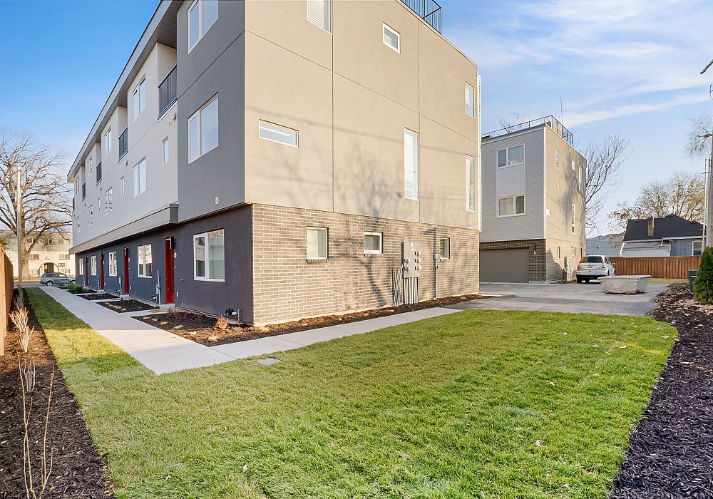 726 South 300 East, Unit 8, Salt Lake City, UT 84111