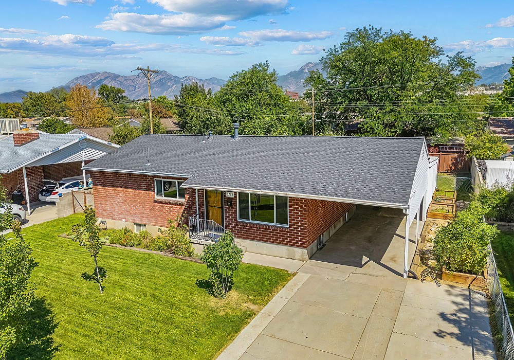 9721 S. Garnet Drive, Sandy, UT 84094