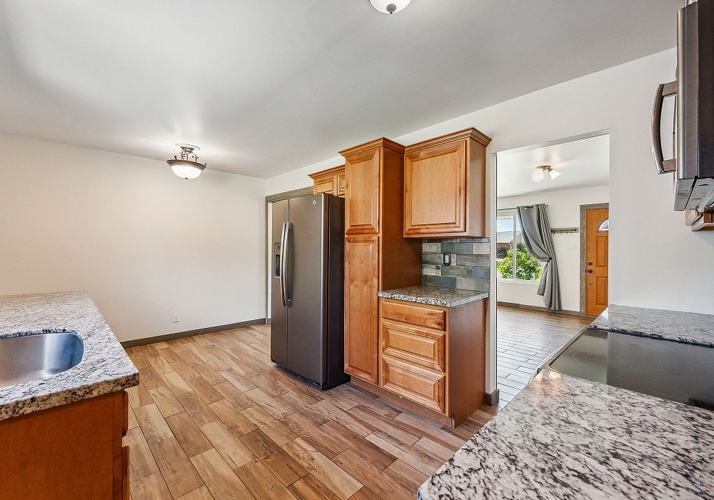 9721 S. Garnet Drive, Sandy, UT 84094