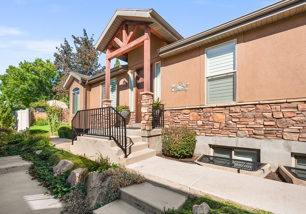 2333 E. Sky Pines Court, Holladay, UT 84117